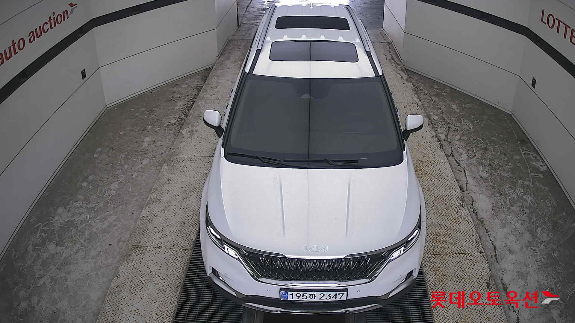 2023 - kia carnival