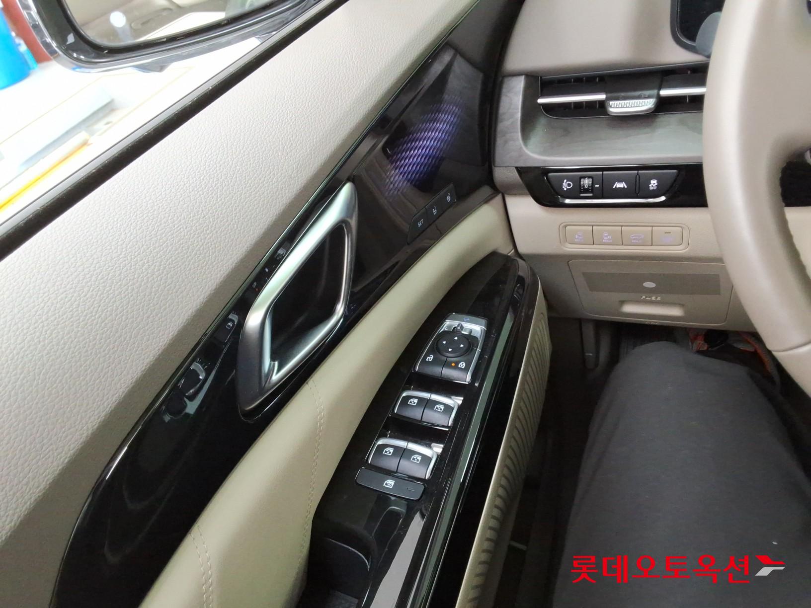 2023 - kia carnival