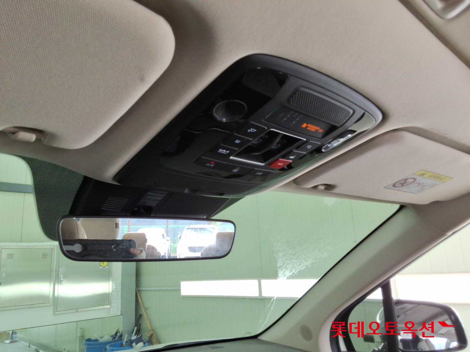 2023 - kia carnival