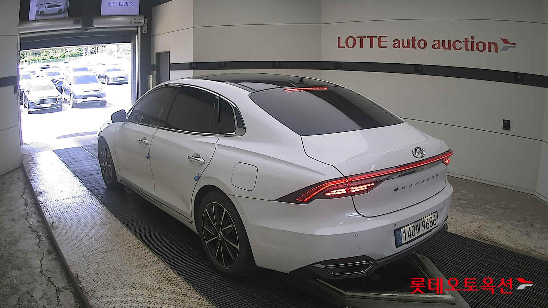 2021 - hyundai grandeur