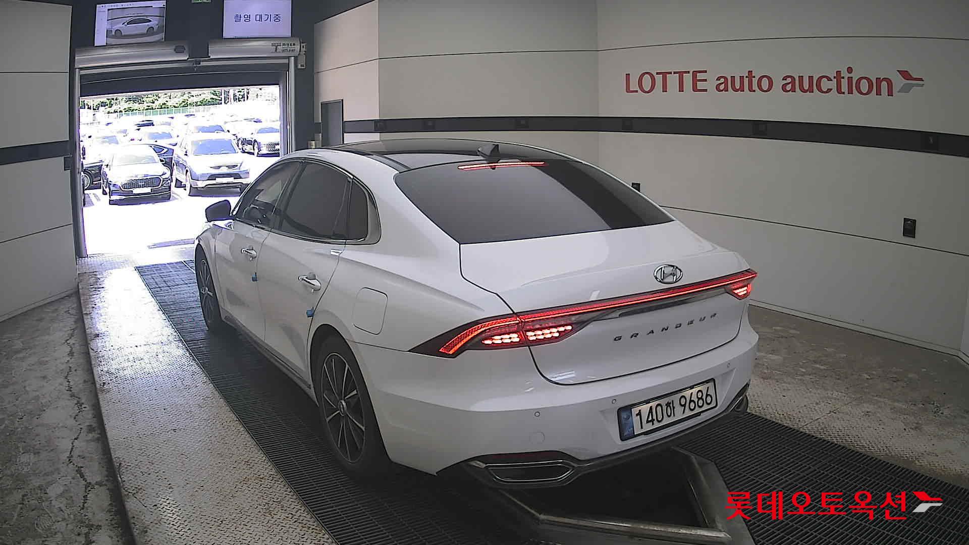 2021 - hyundai grandeur