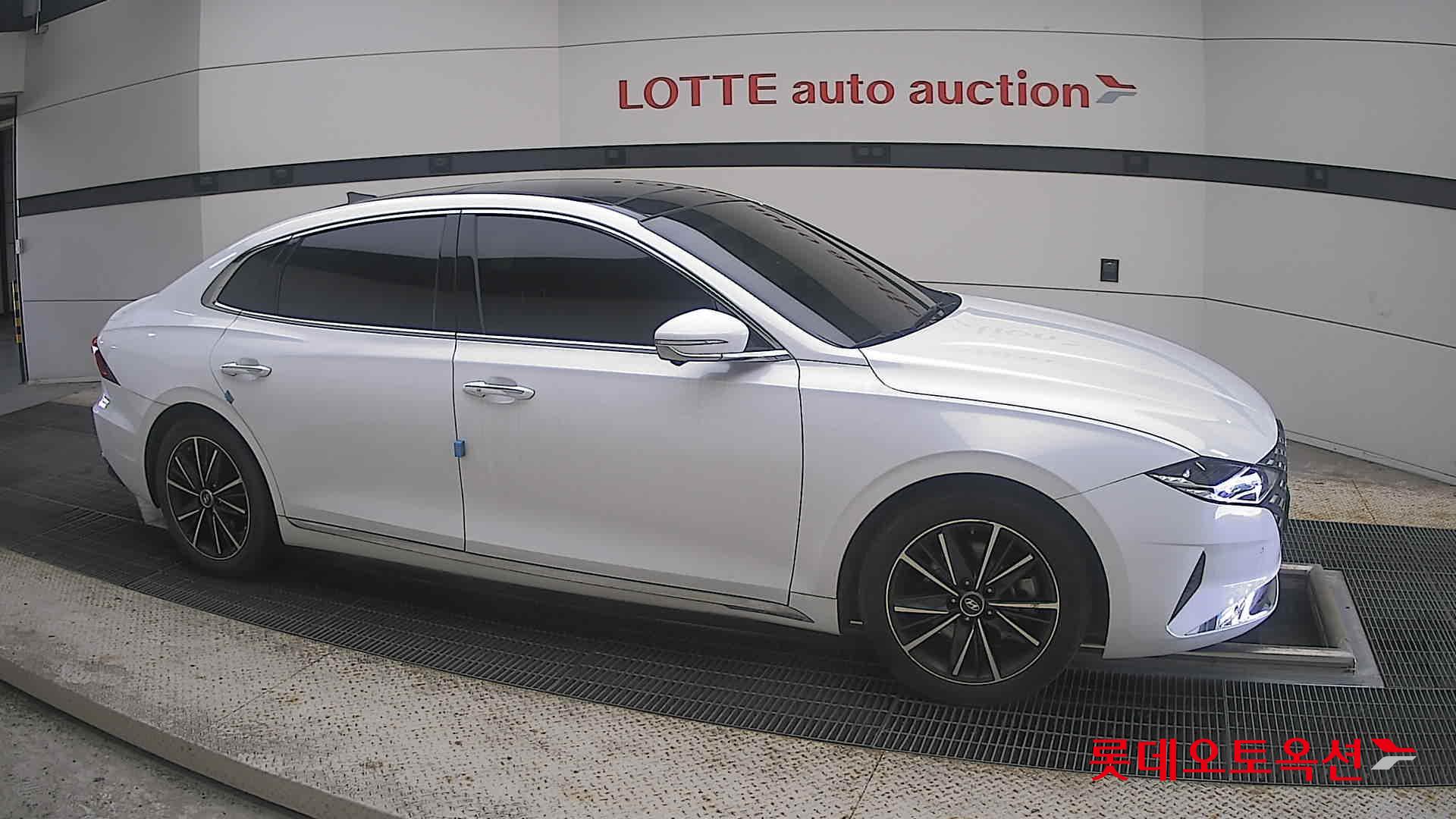2021 - hyundai grandeur