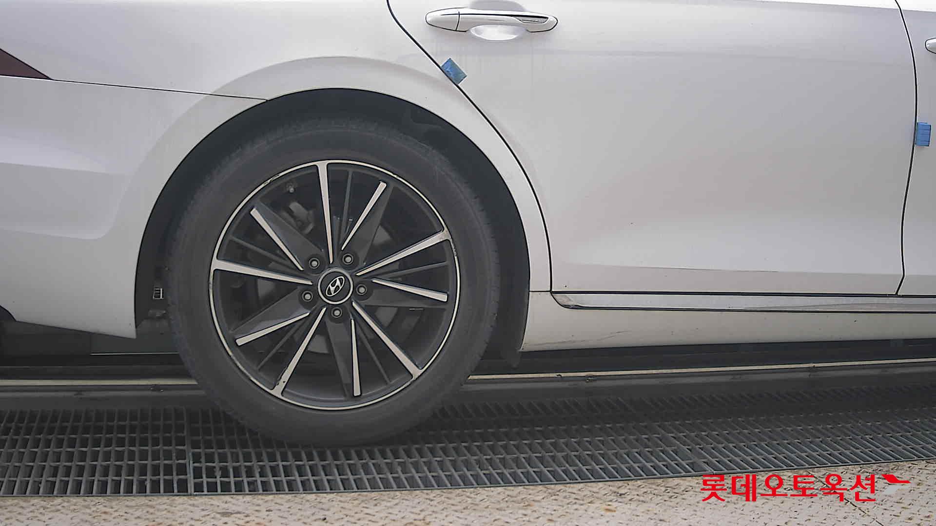 2021 - hyundai grandeur