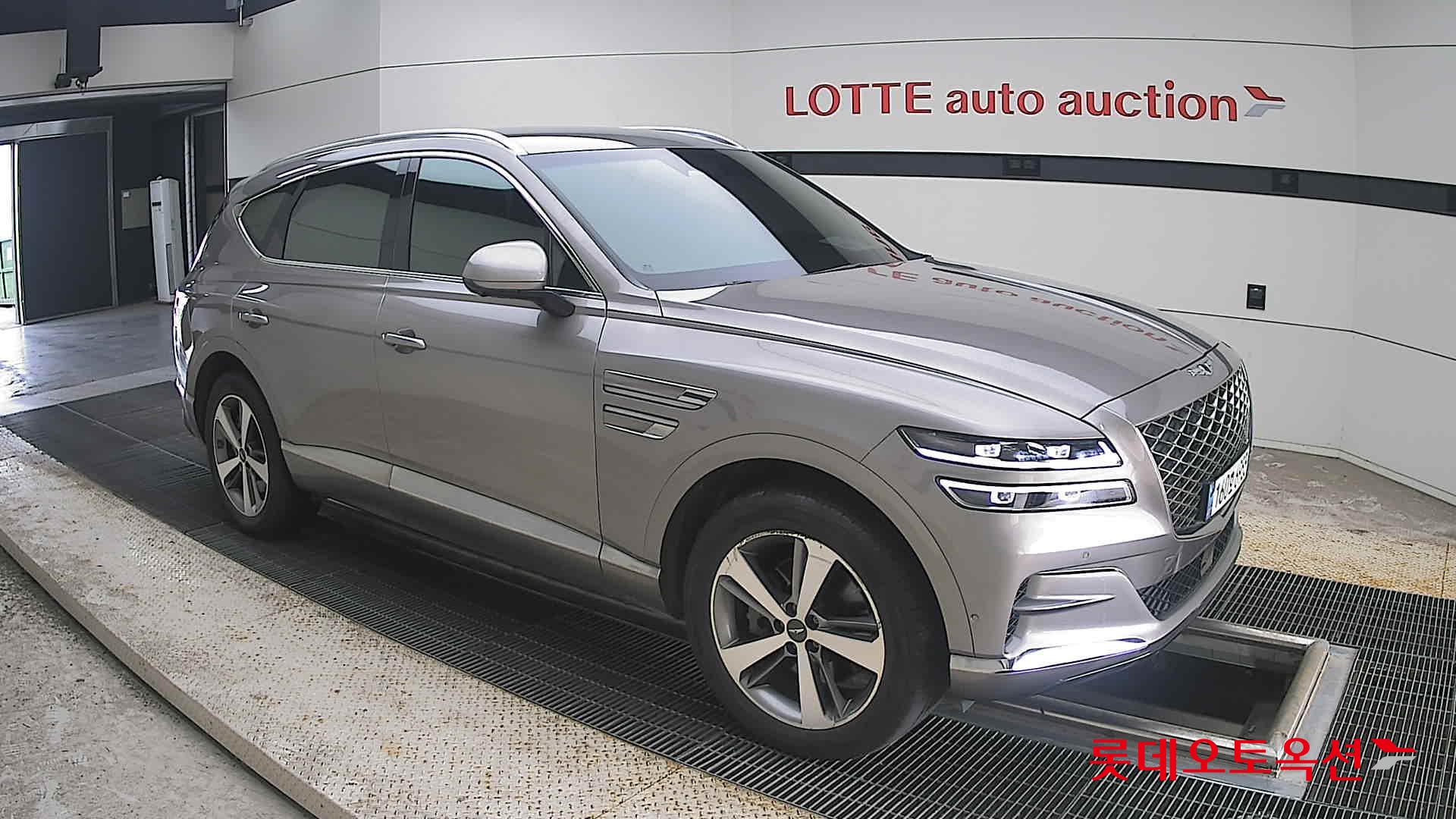 2021 - genesis gv80