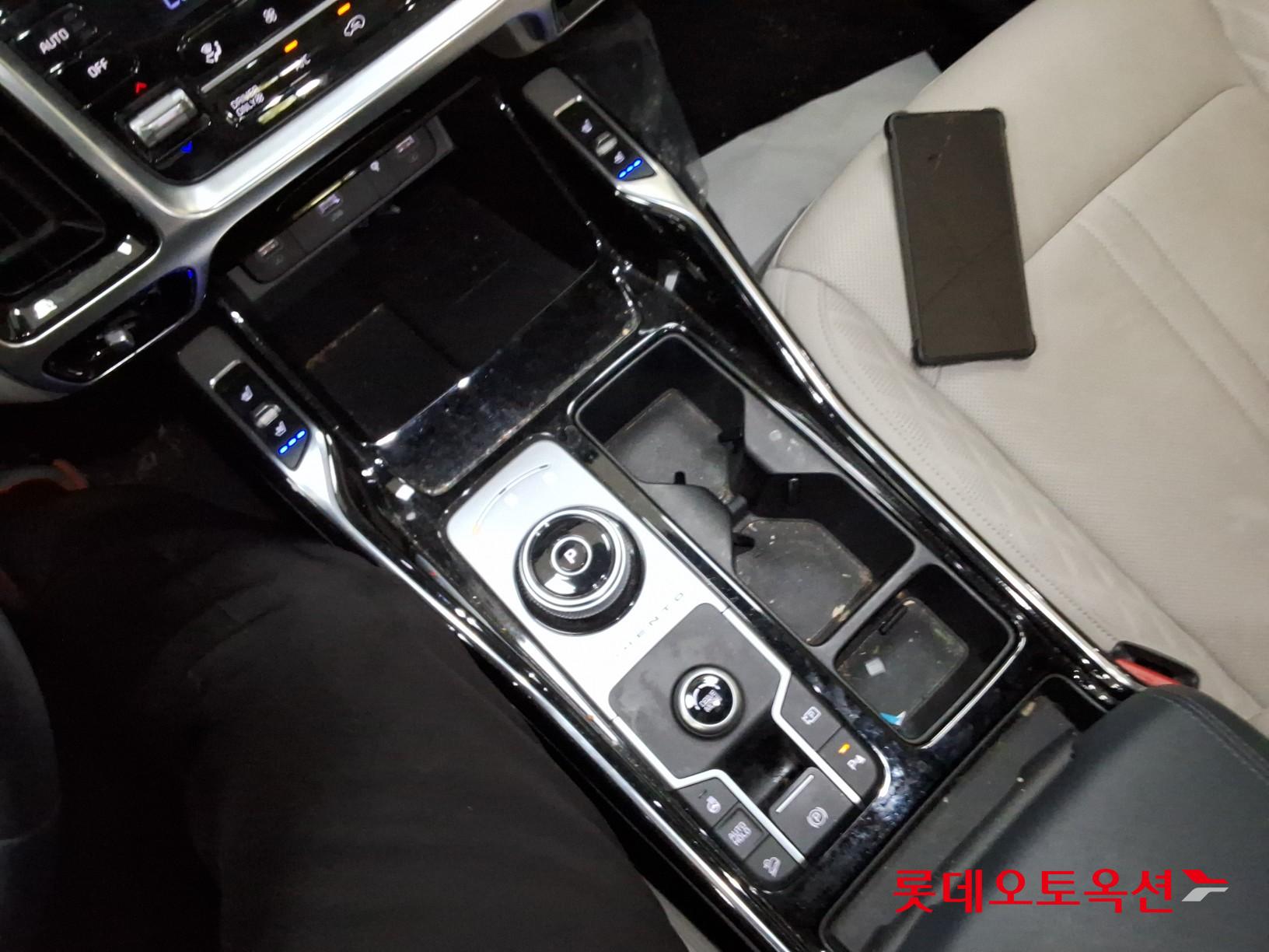 2021 - kia sorento