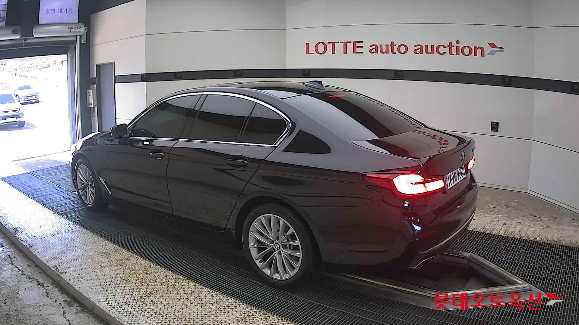 2022 - bmw 530i