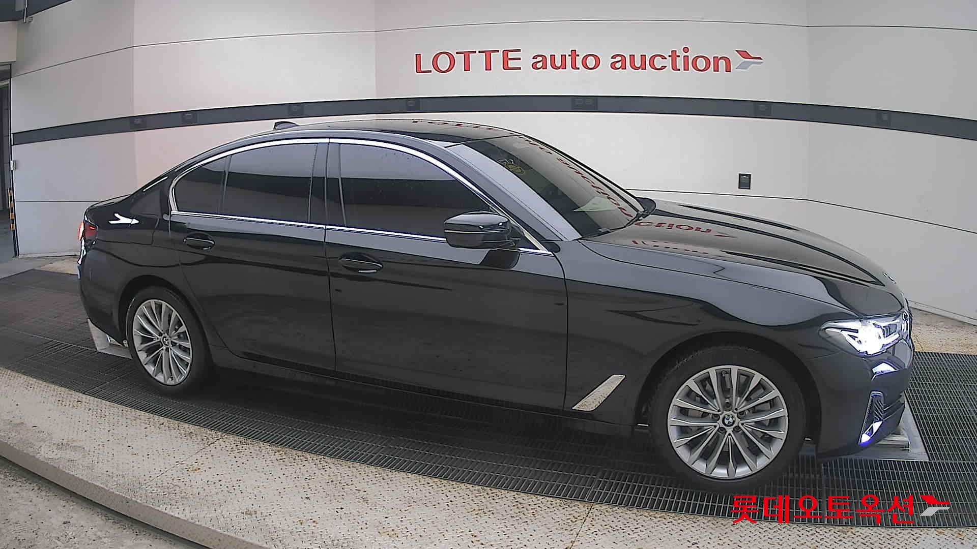 2022 - bmw 530i