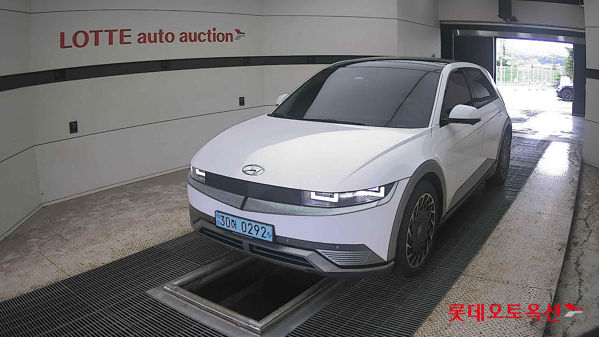 2022 - hyundai ioniq