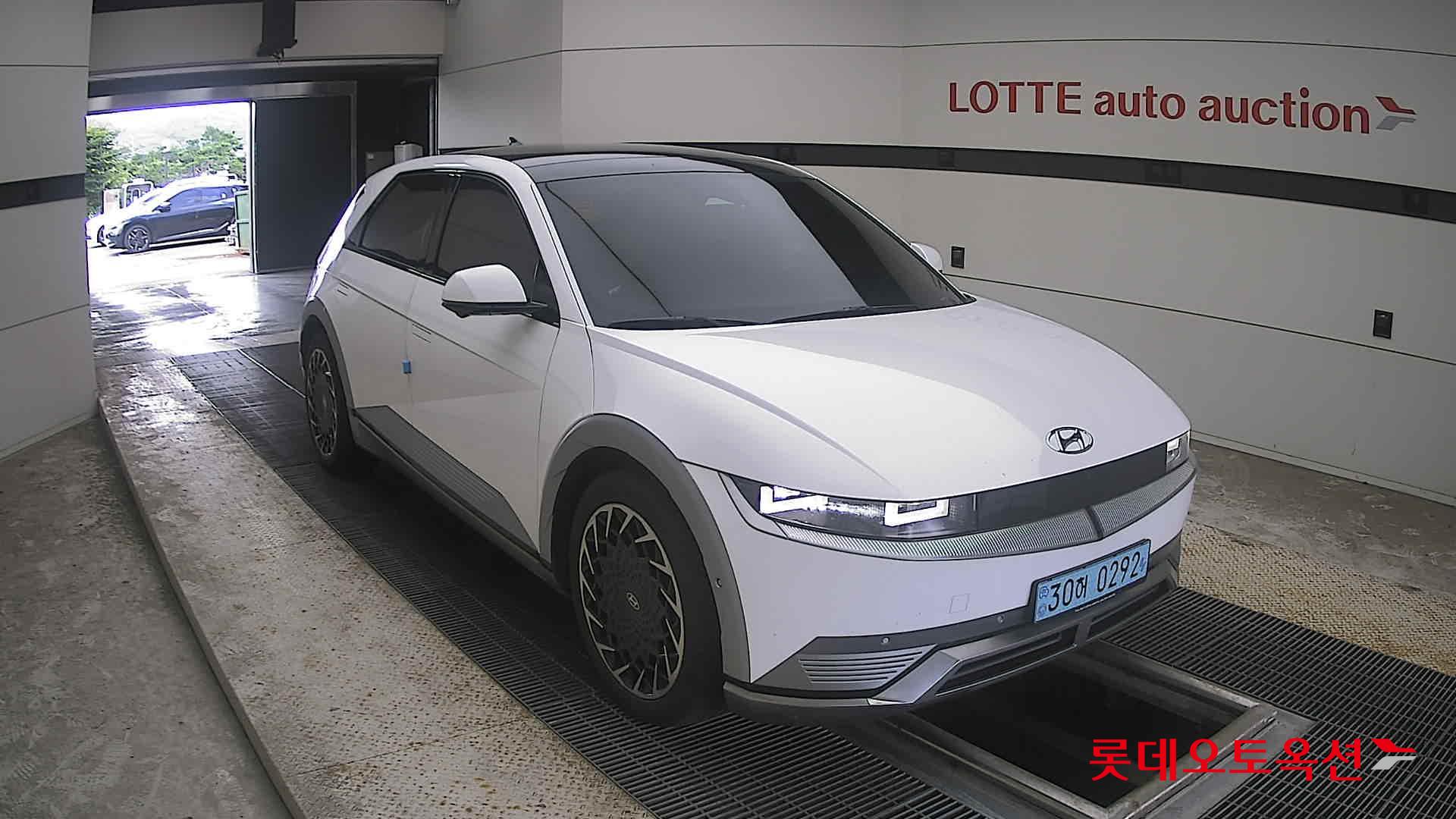 2022 - hyundai ioniq