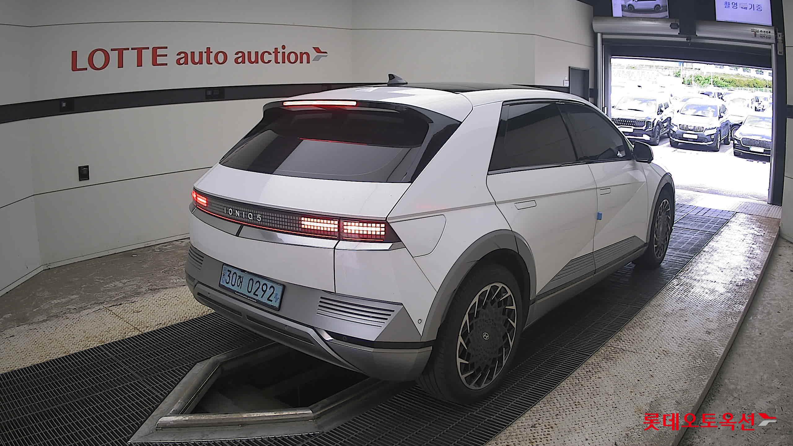 2022 - hyundai ioniq