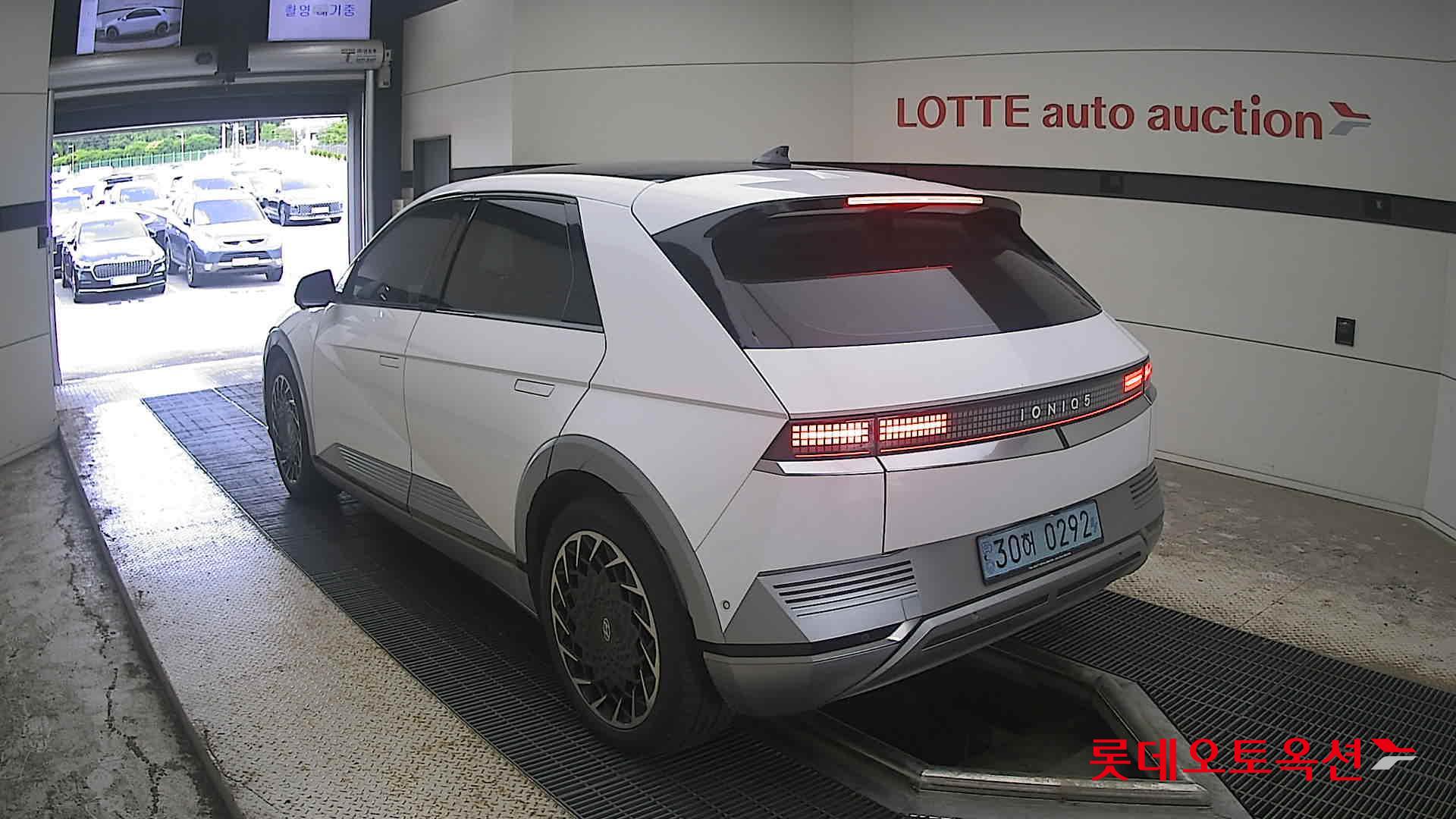 2022 - hyundai ioniq