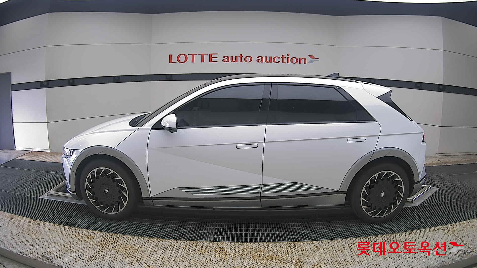 2022 - hyundai ioniq