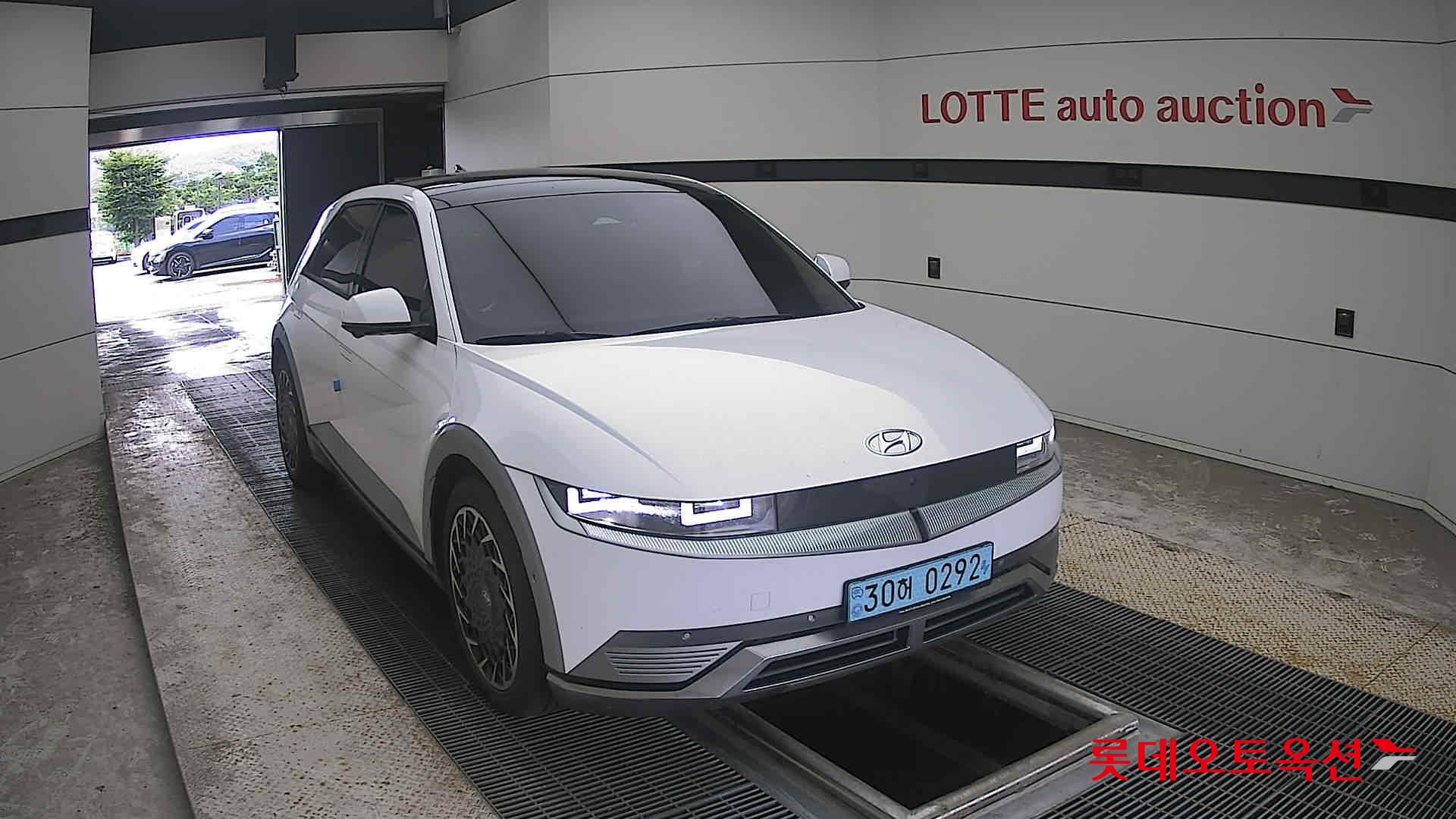 2022 - hyundai ioniq