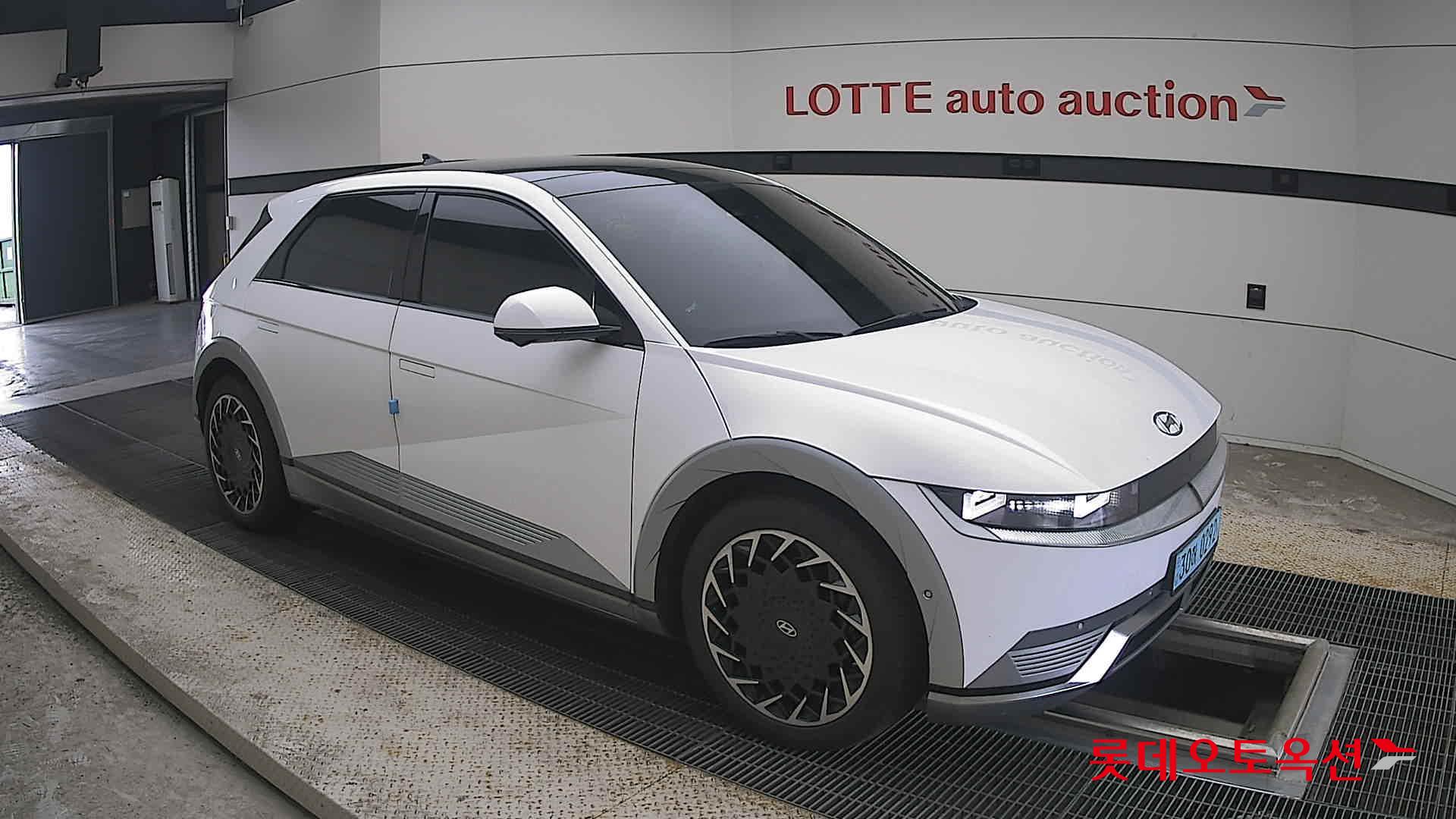 2022 - hyundai ioniq