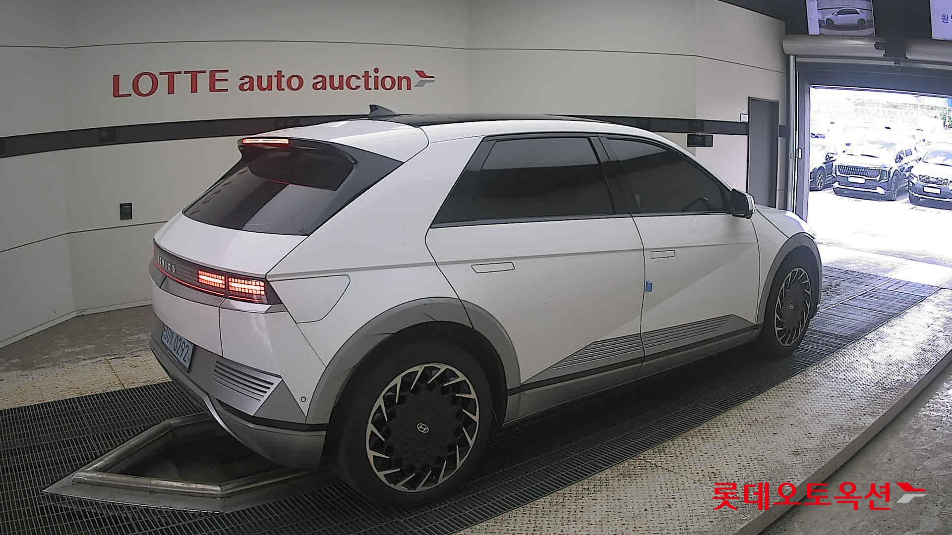 2022 - hyundai ioniq