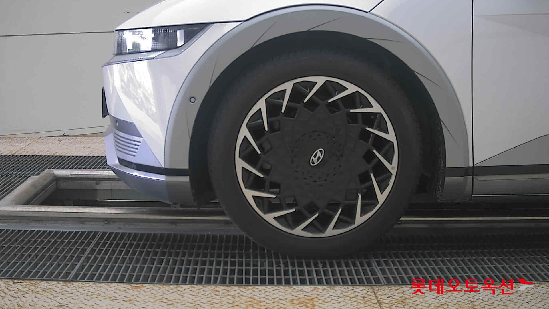 2022 - hyundai ioniq