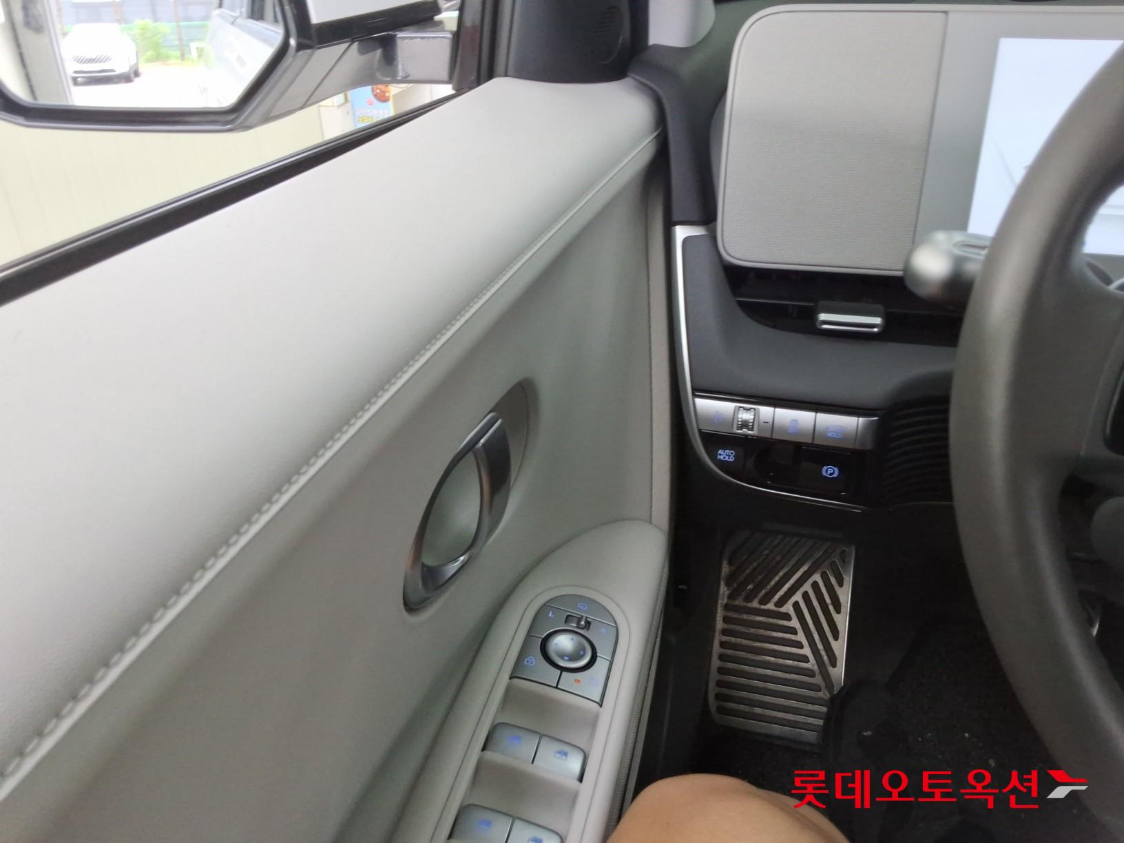 2022 - hyundai ioniq