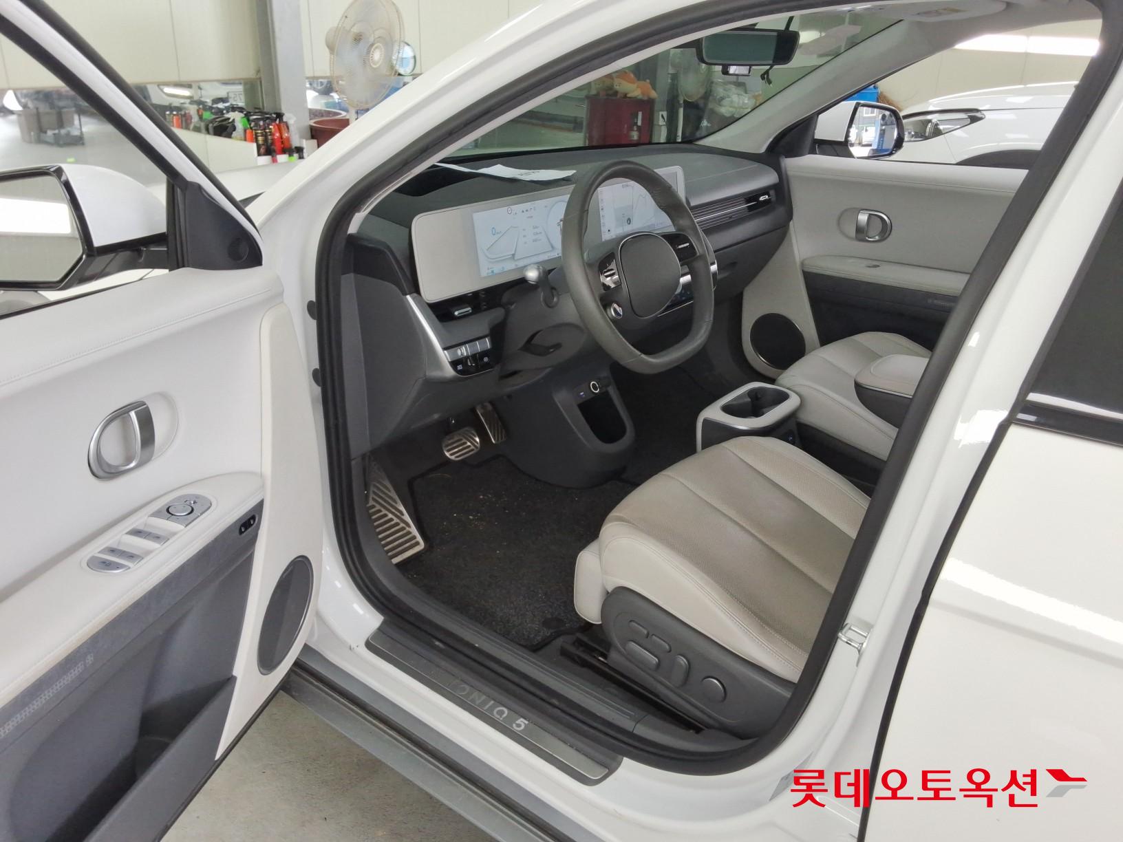 2022 - hyundai ioniq