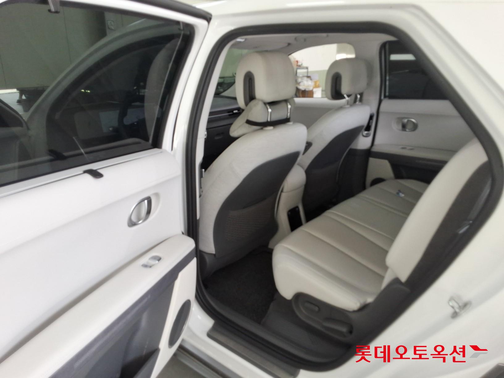 2022 - hyundai ioniq