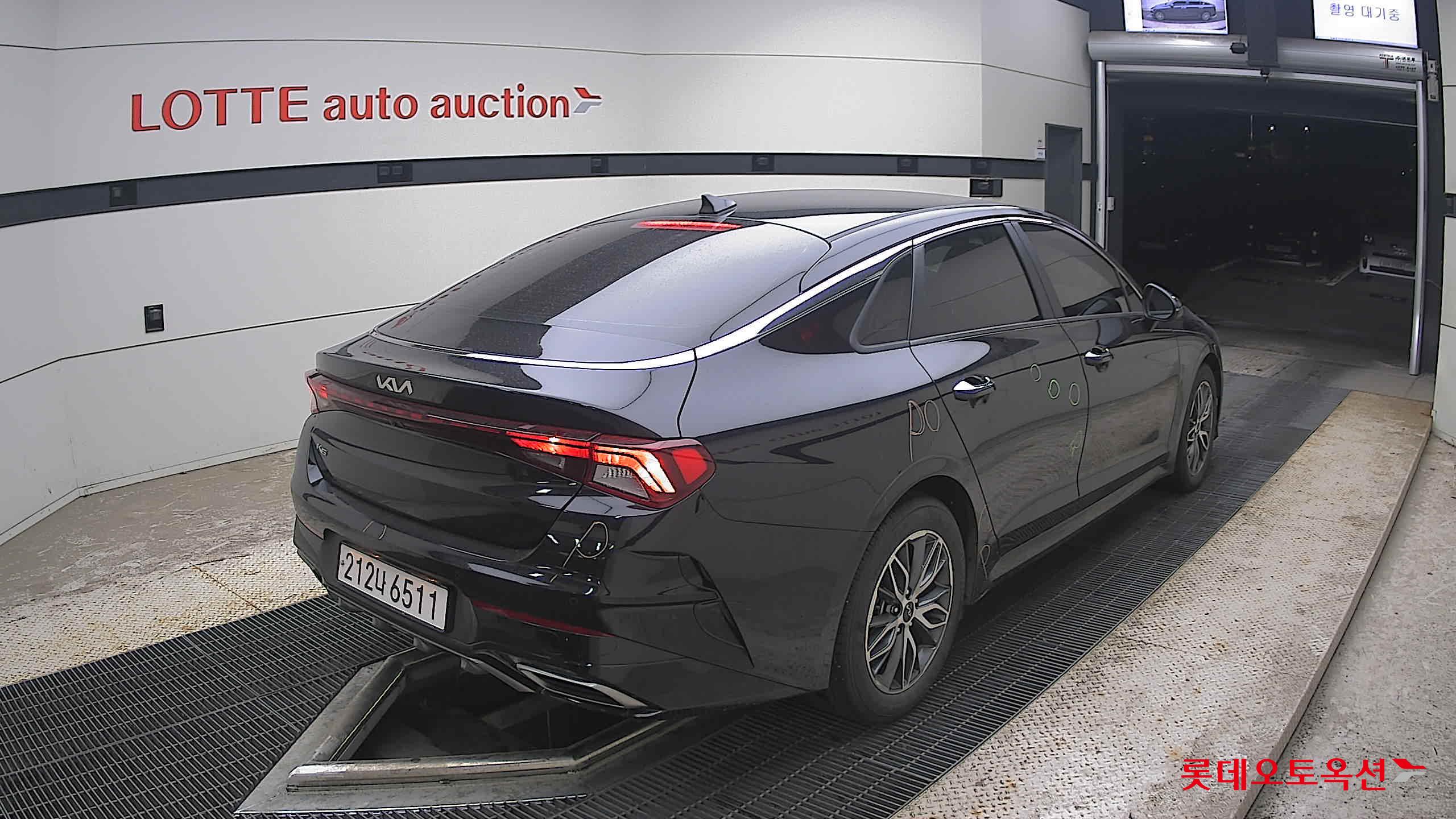 2022 - kia k5