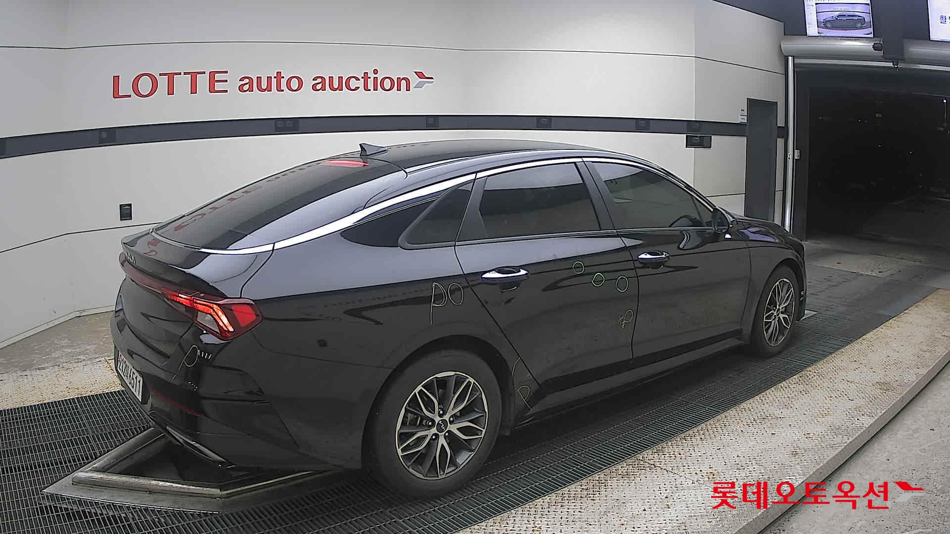2022 - kia k5