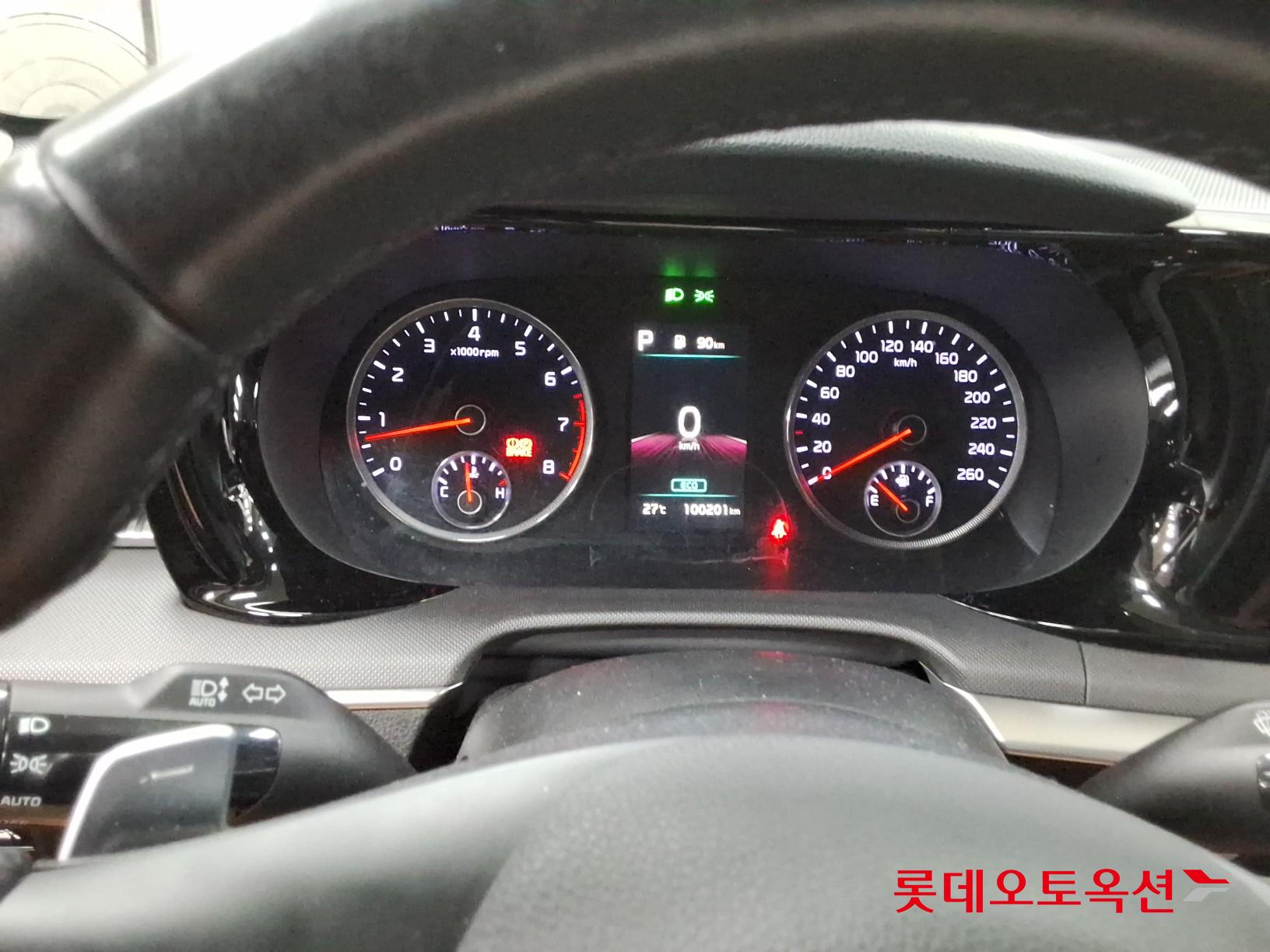 2022 - kia k5