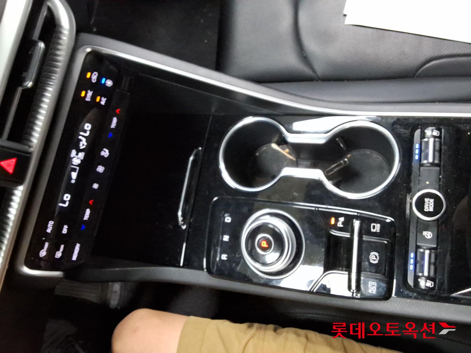 2022 - kia k5