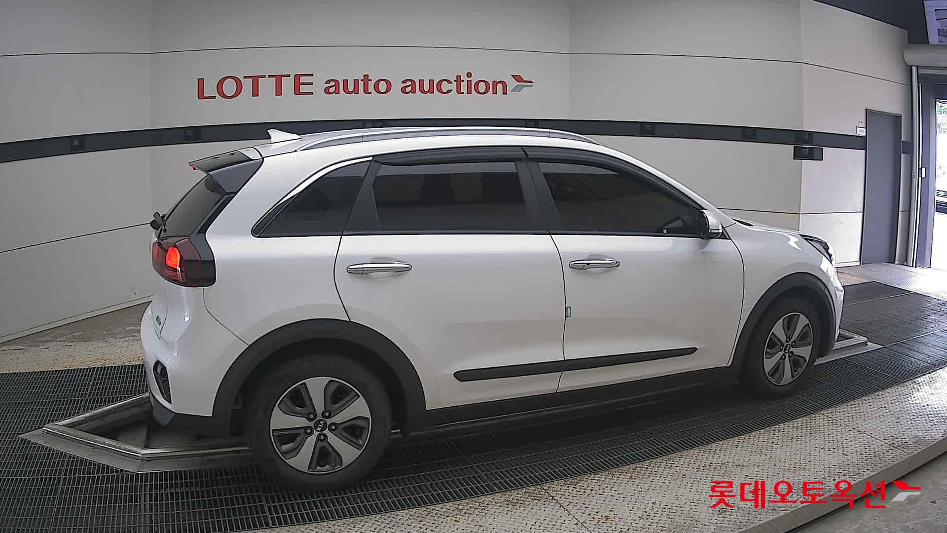 2021 - kia niro
