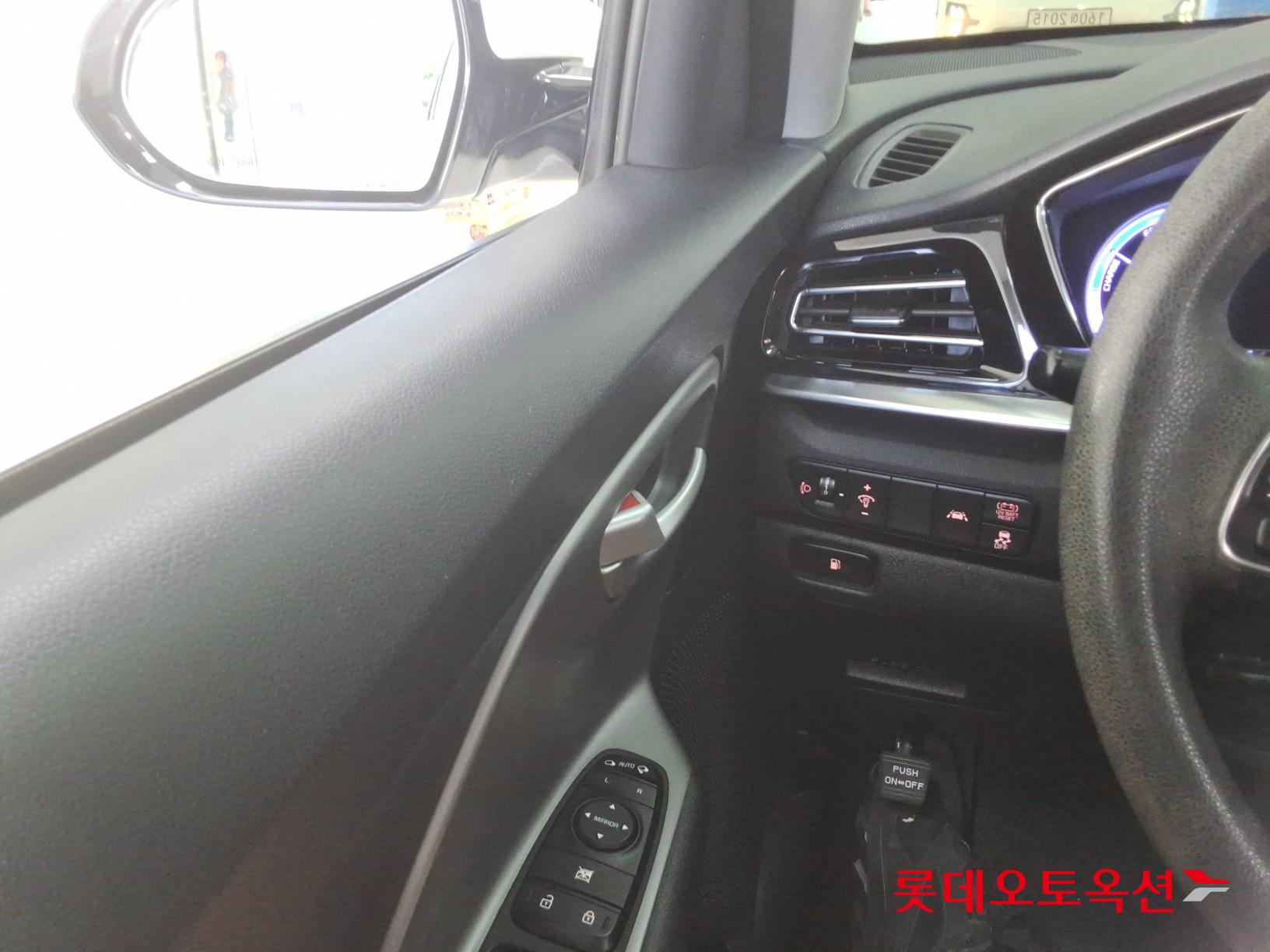 2021 - kia niro