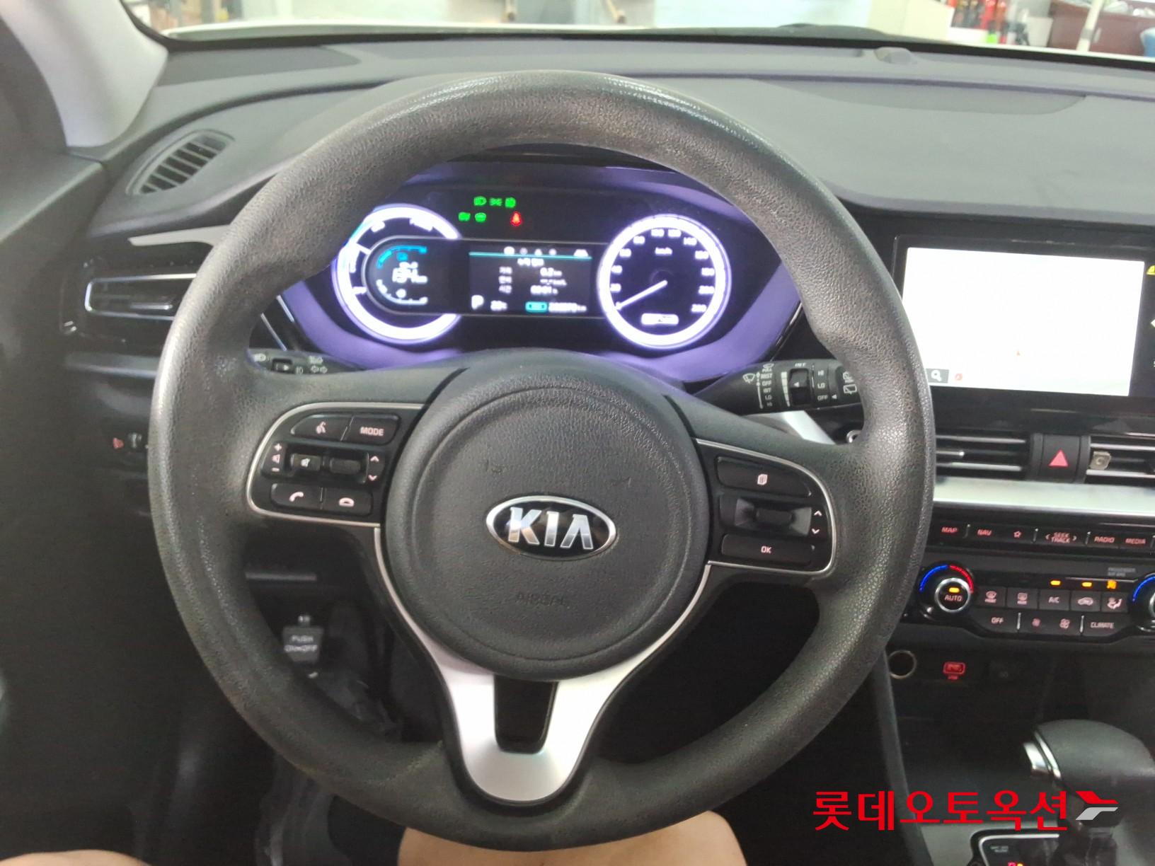 2021 - kia niro
