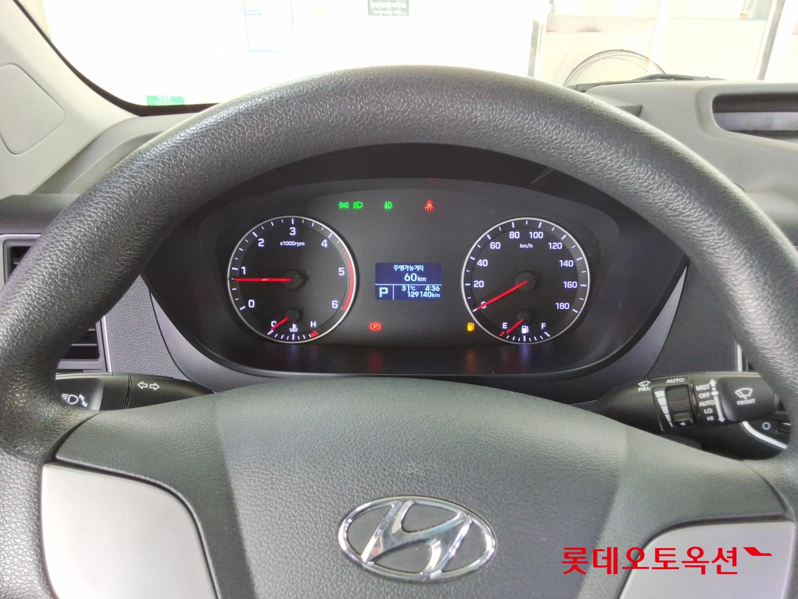 2020 - hyundai solati