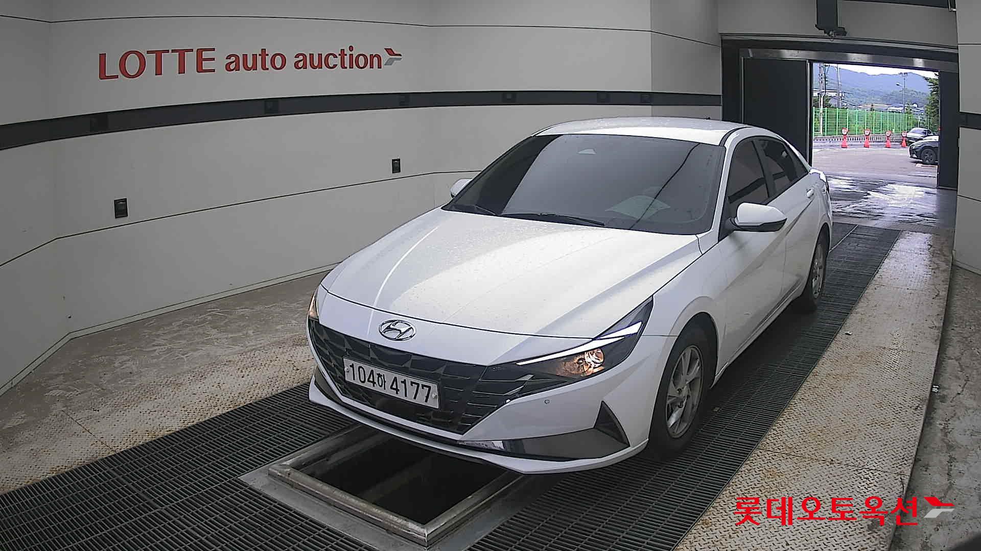 2021 - hyundai avante