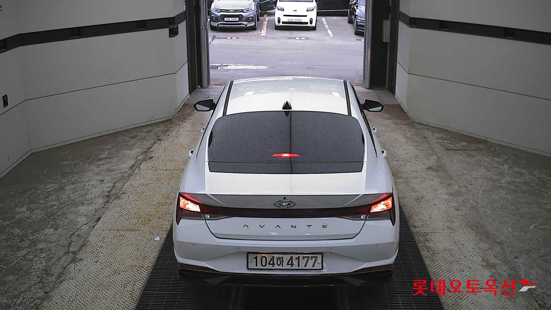 2021 - hyundai avante