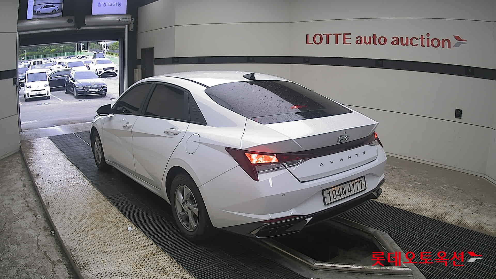 2021 - hyundai avante