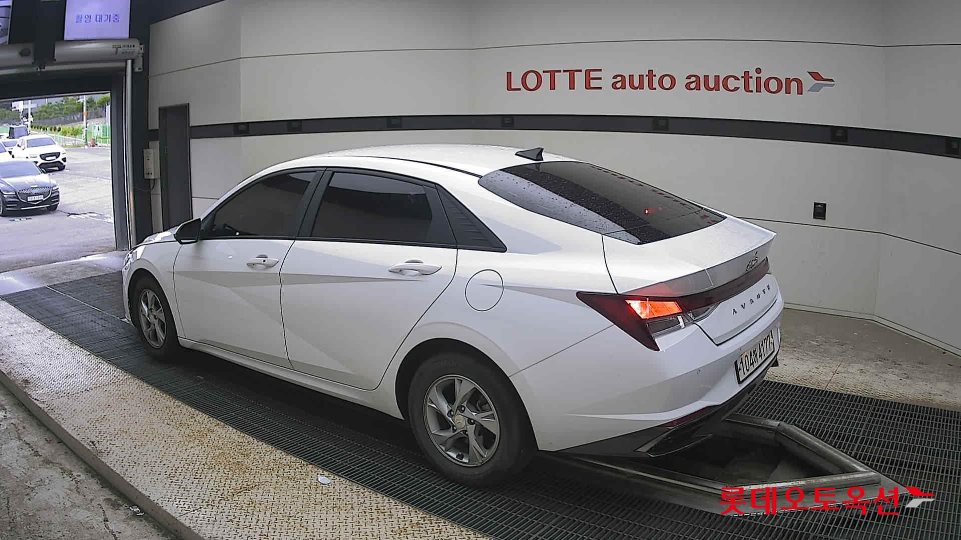 2021 - hyundai avante