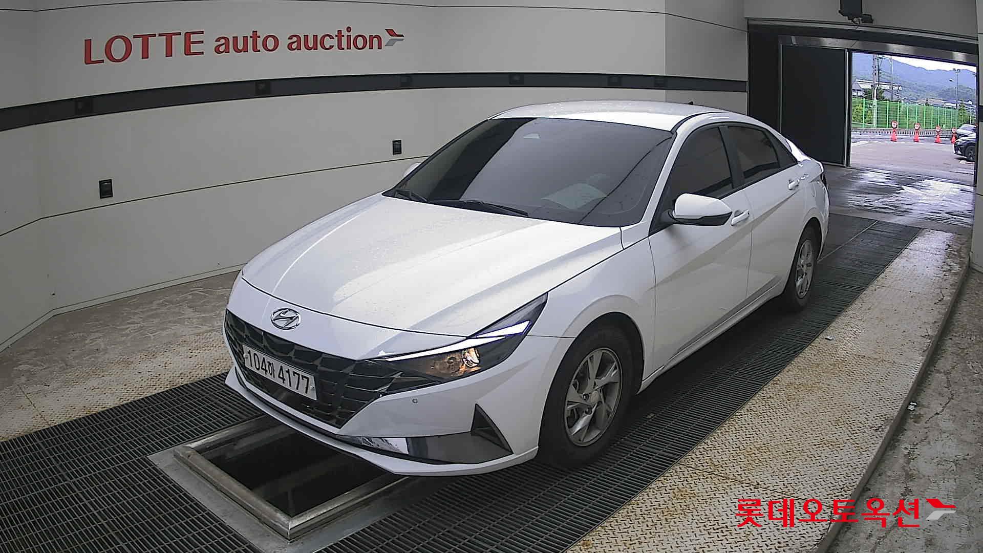 2021 - hyundai avante