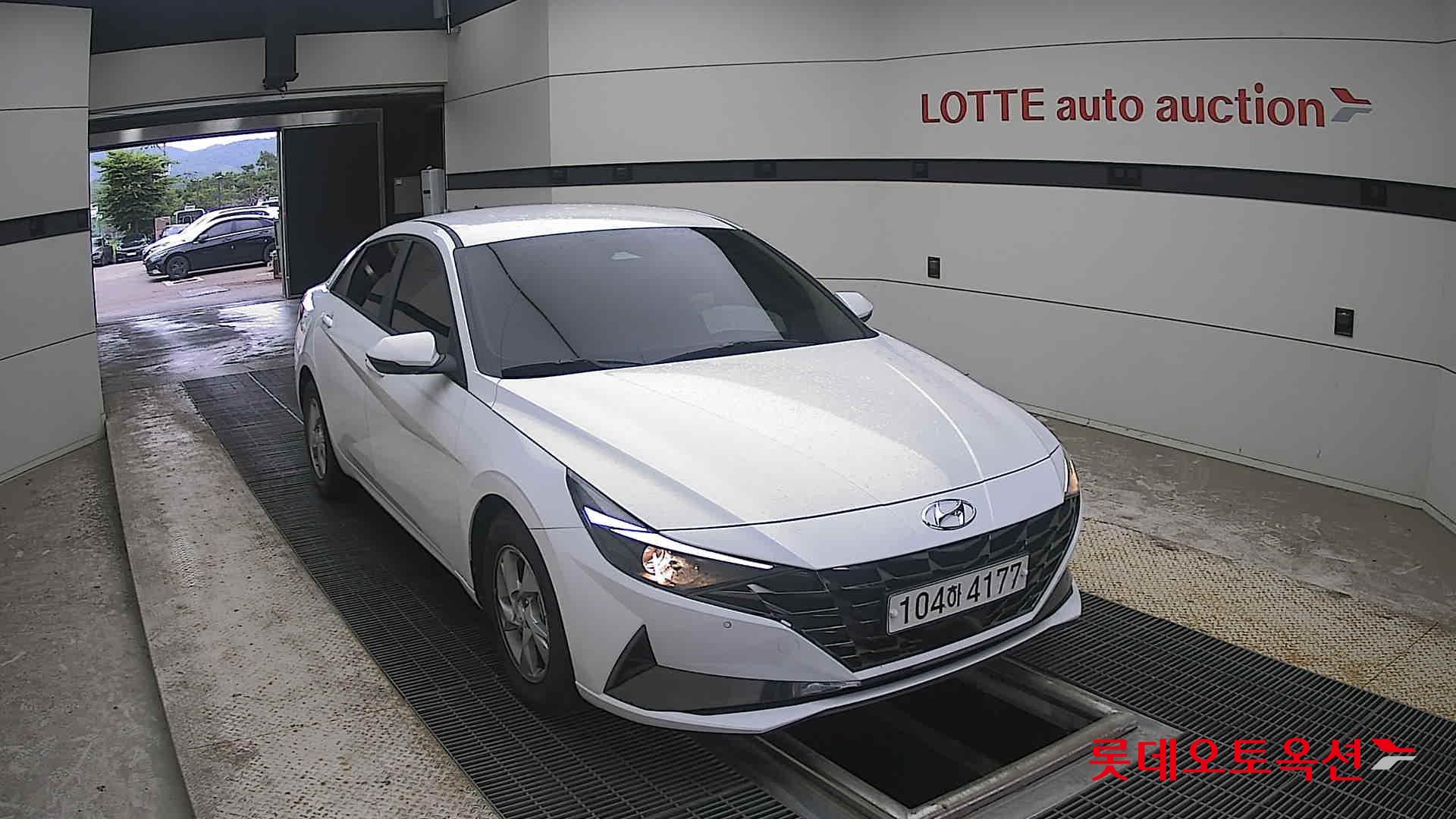 2021 - hyundai avante