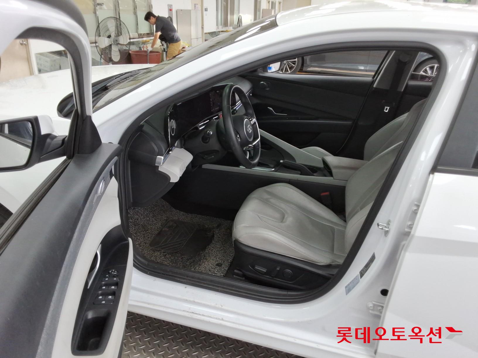 2021 - hyundai avante