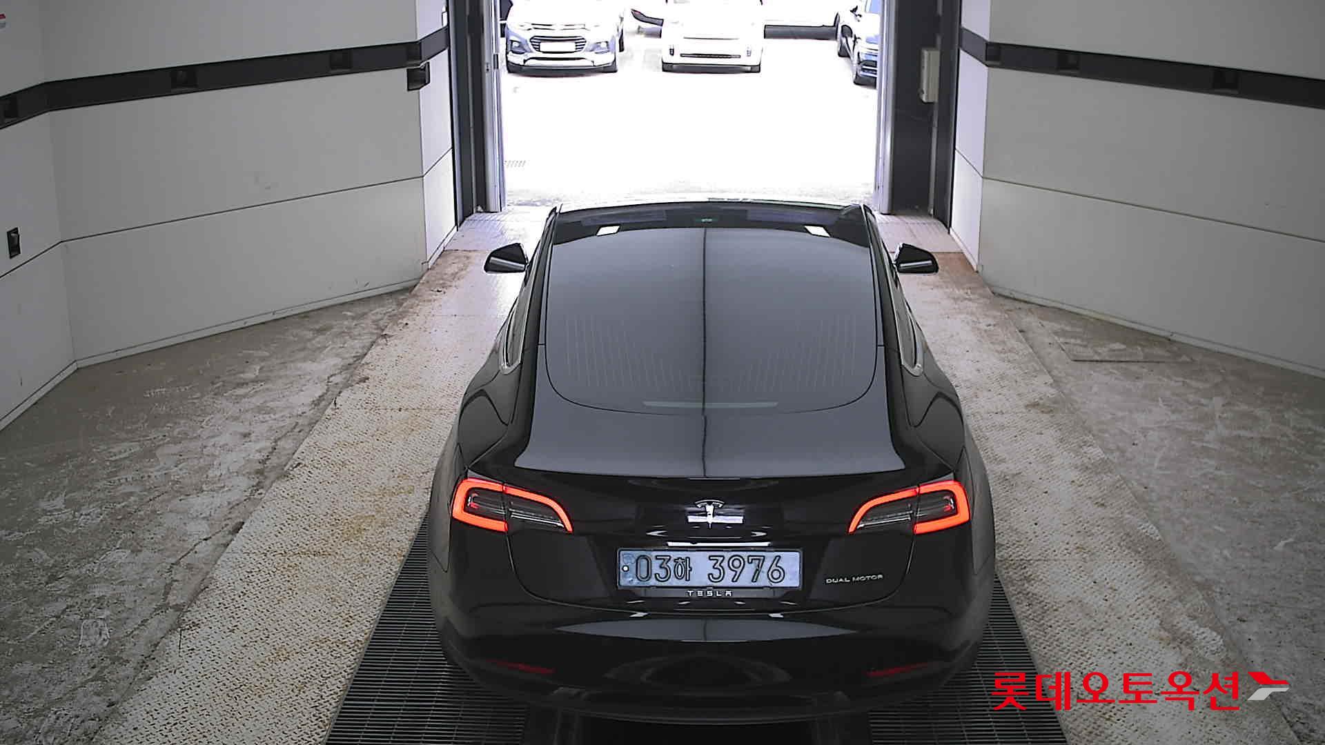 2020 - tesla model 3