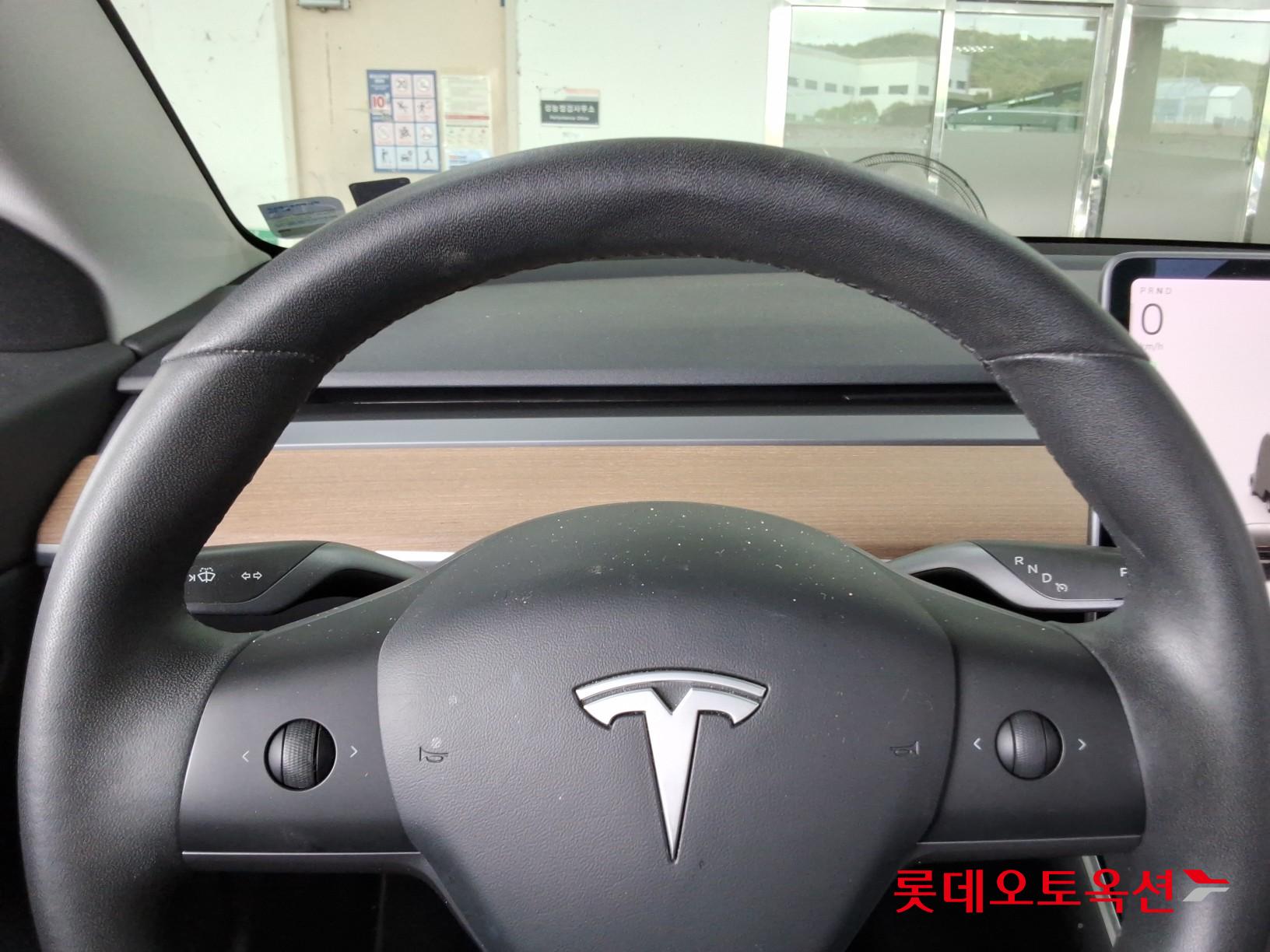 2020 - tesla model 3