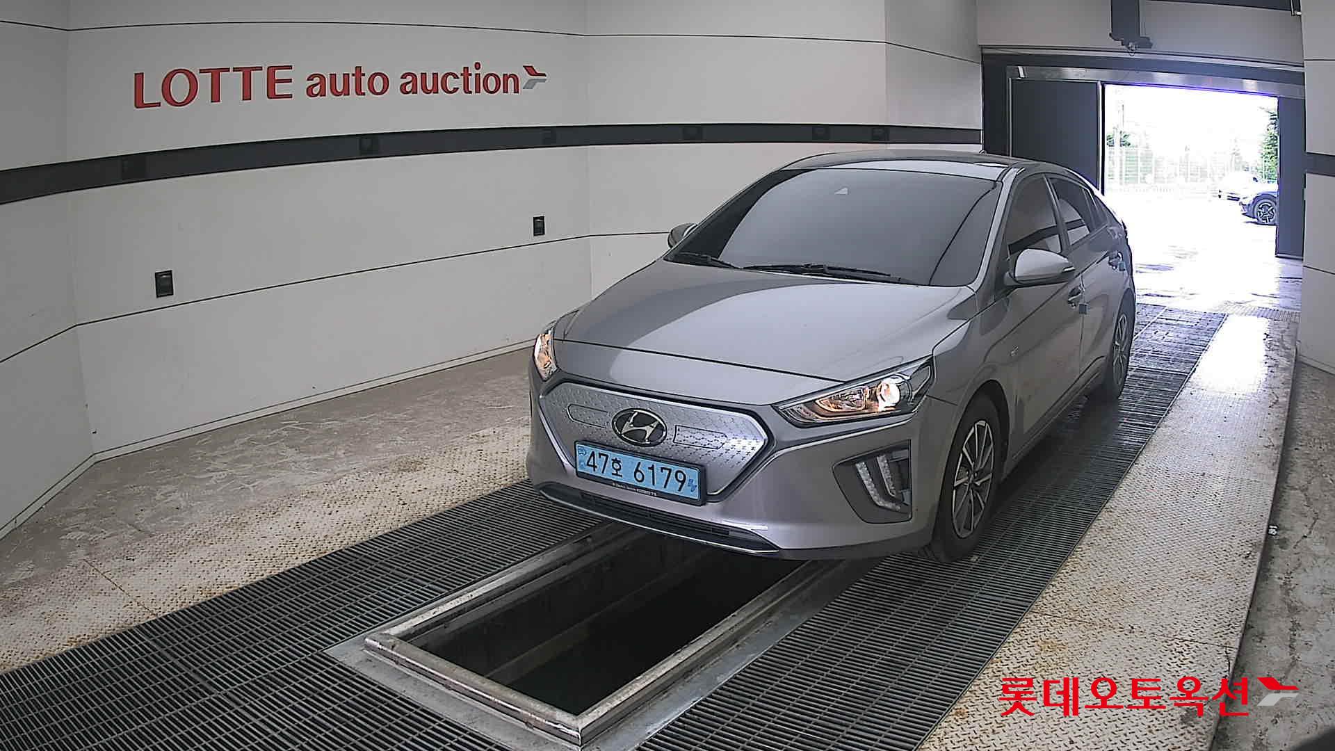 2020 - hyundai ioniq