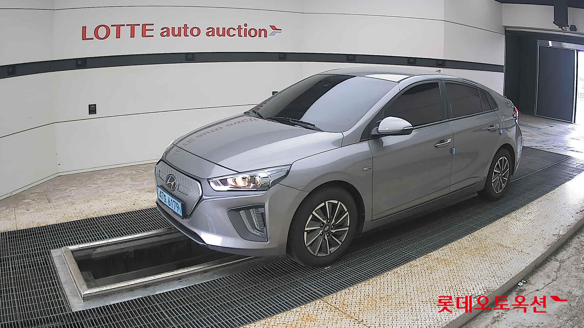 2020 - hyundai ioniq