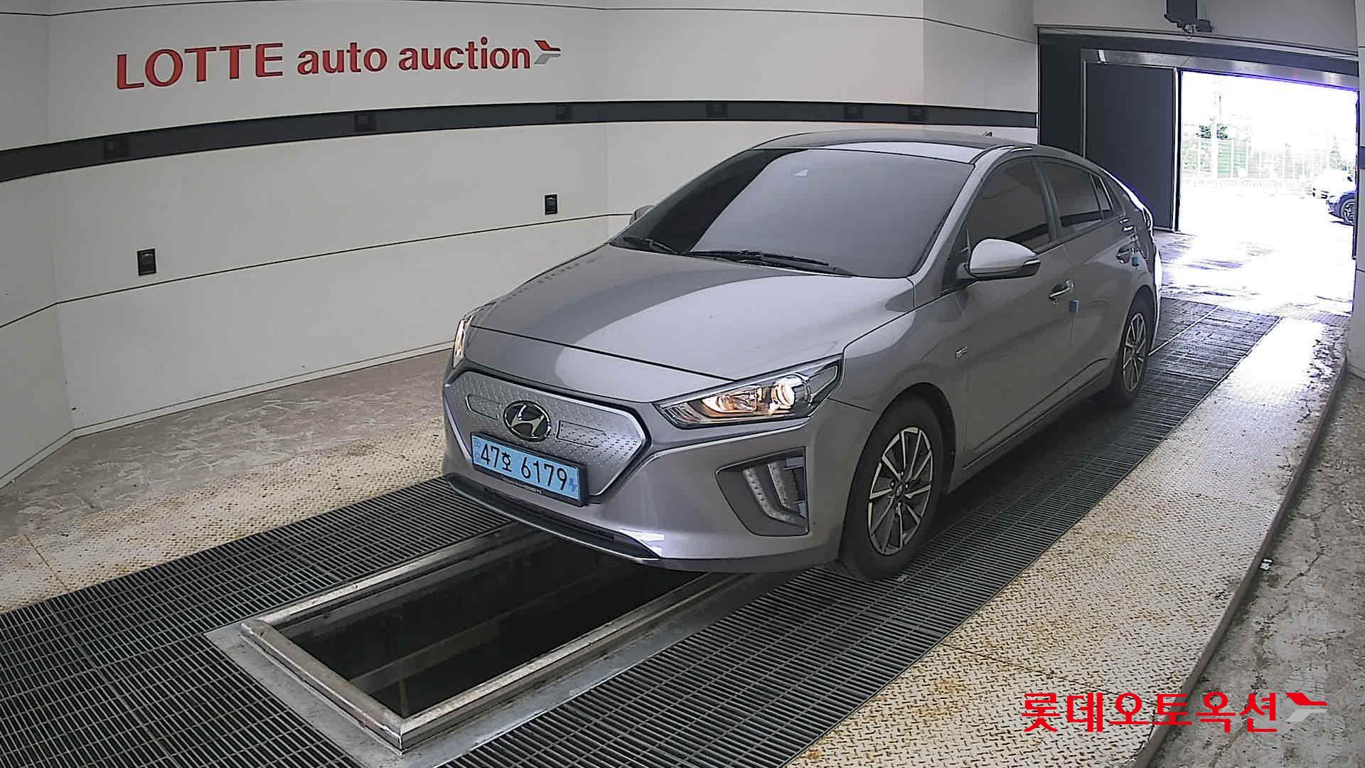 2020 - hyundai ioniq