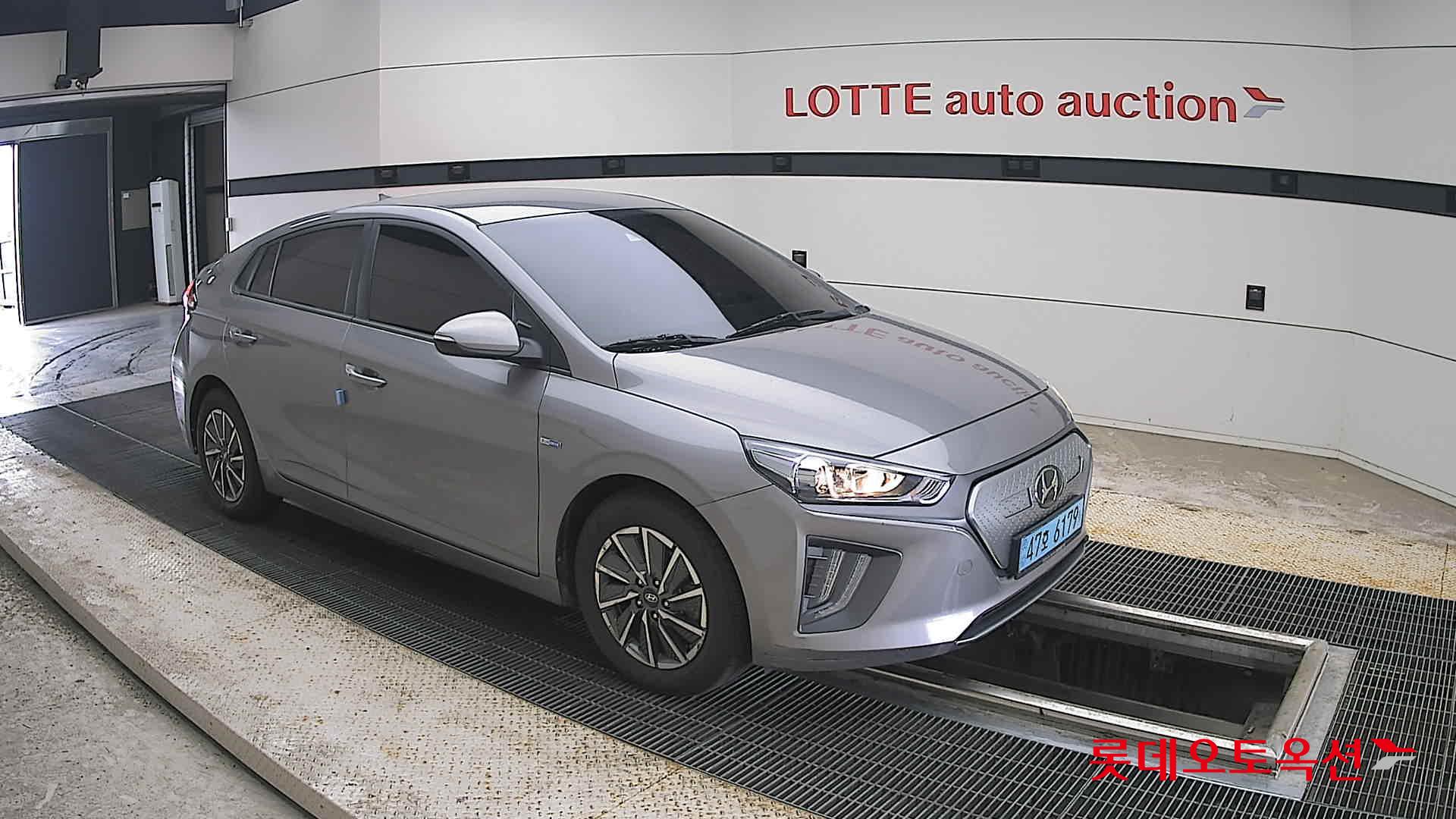 2020 - hyundai ioniq