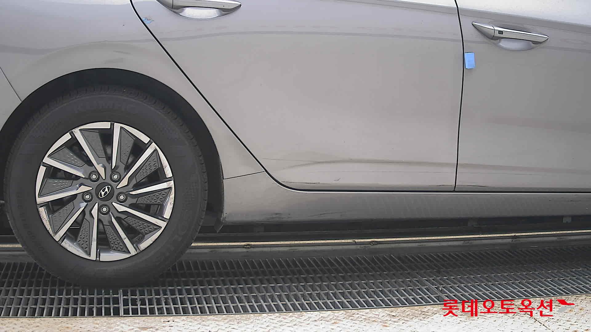 2020 - hyundai ioniq