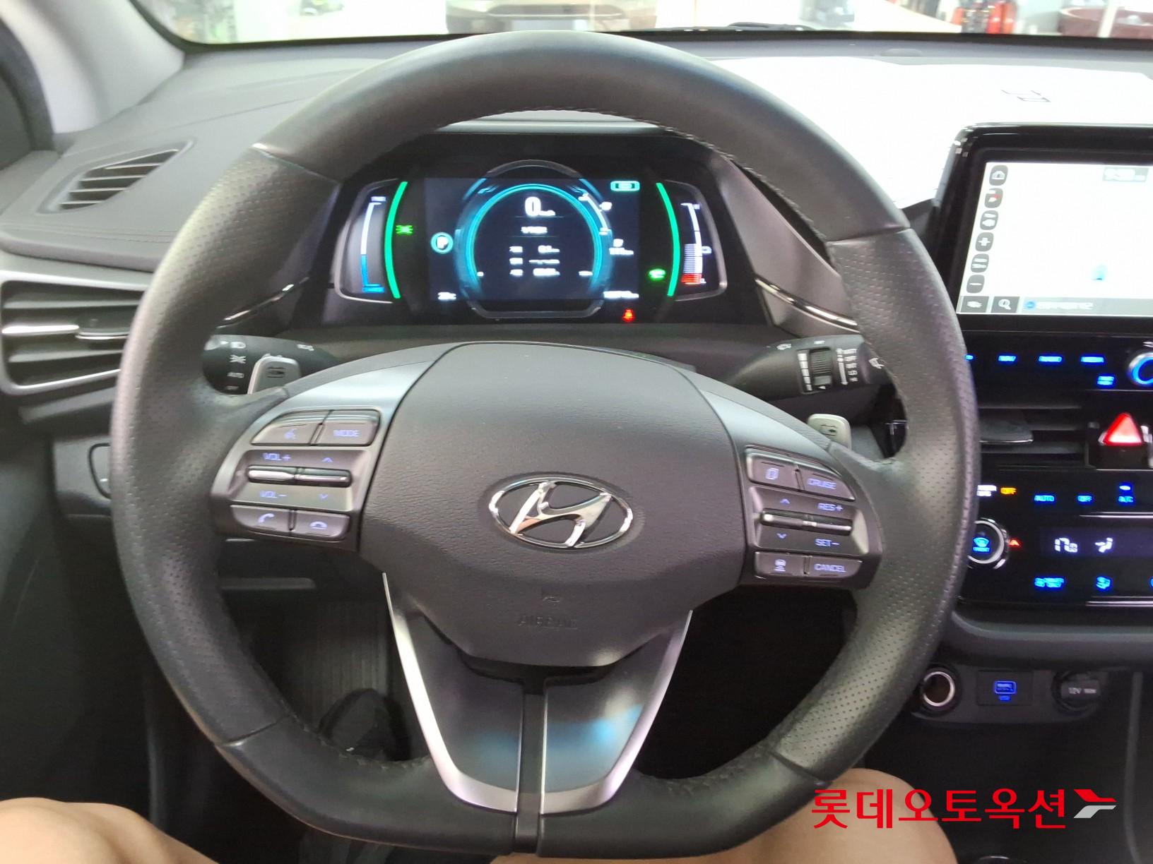 2020 - hyundai ioniq