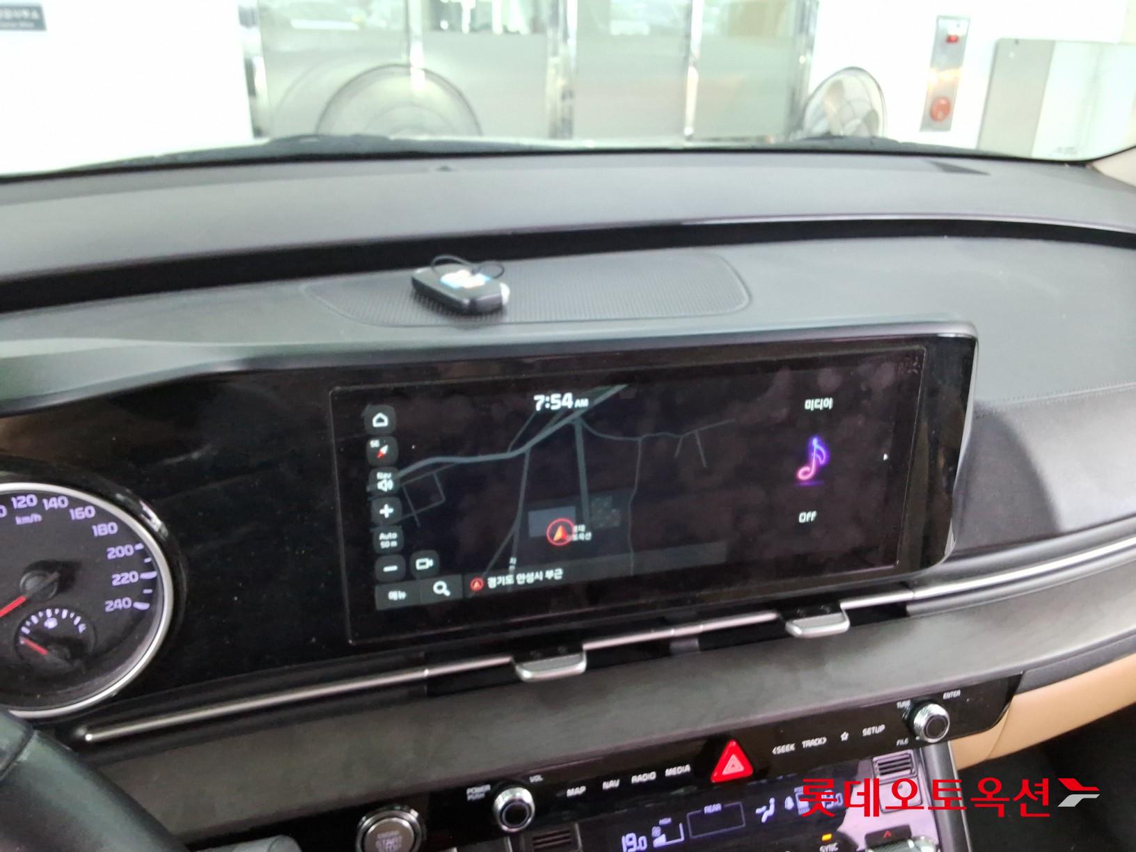 2021 - kia carnival