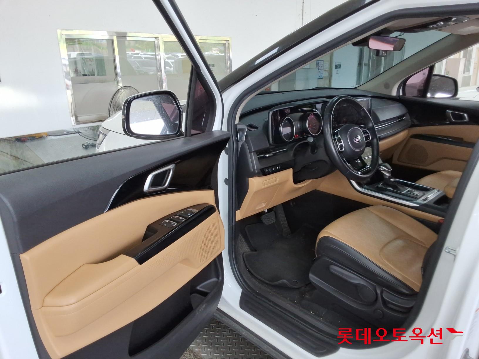 2021 - kia carnival
