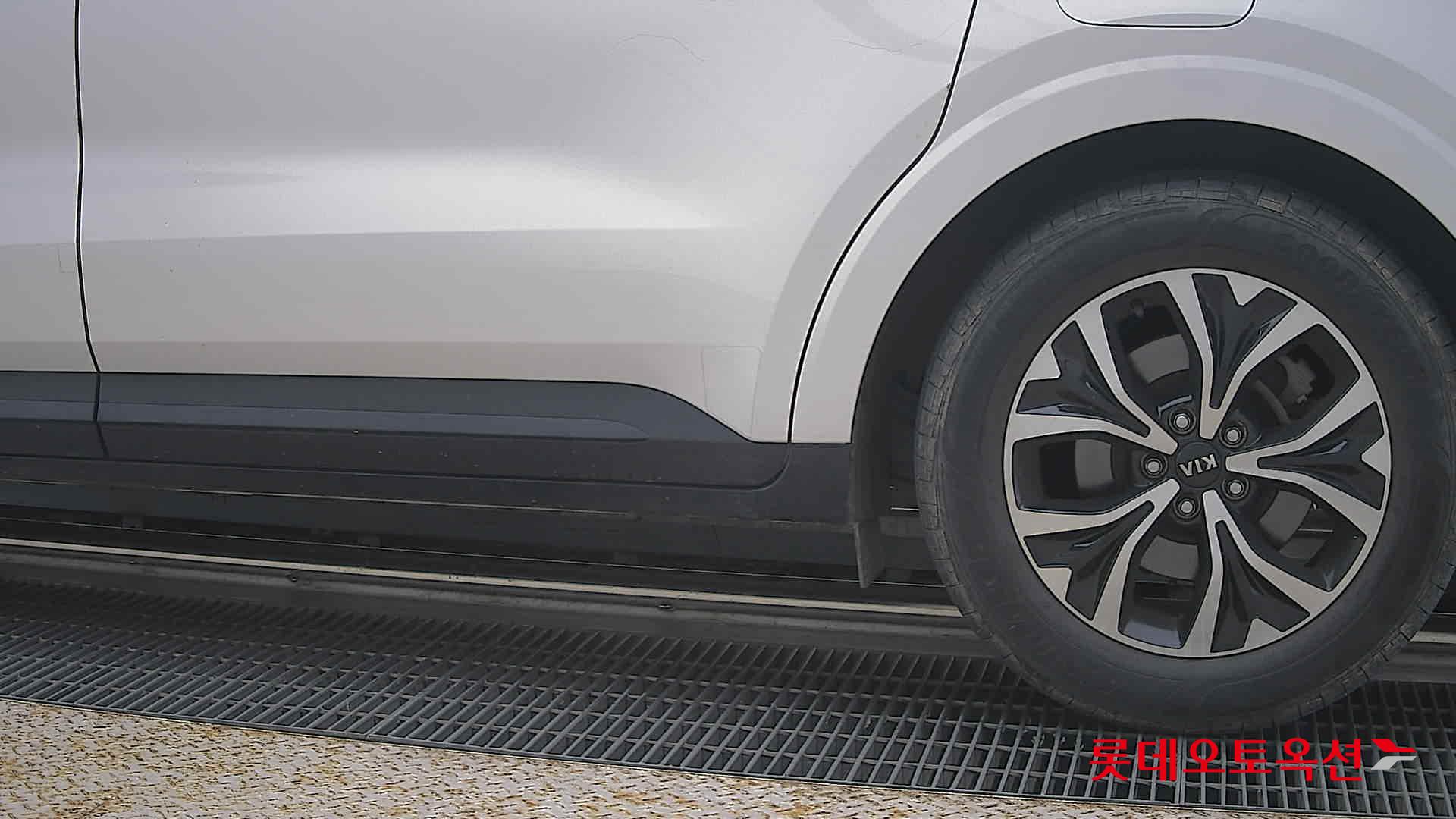 2021 - kia carnival