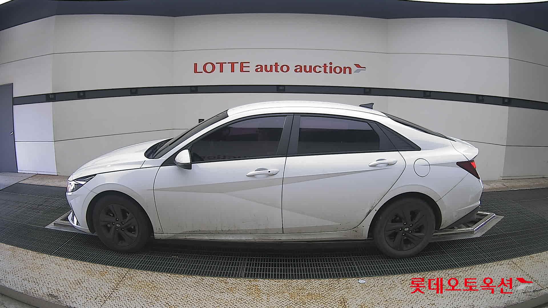 2021 - hyundai avante